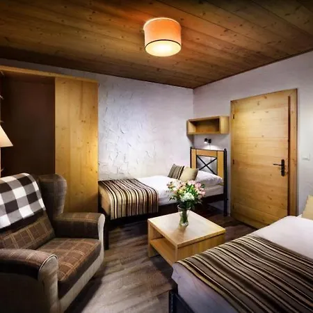Jasna Wellness Saskia Jacuzzi & Sauna * Deménvölgy