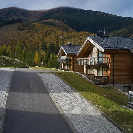 Jasna Wellness Saskia Jacuzzi & Sauna Deménvölgy